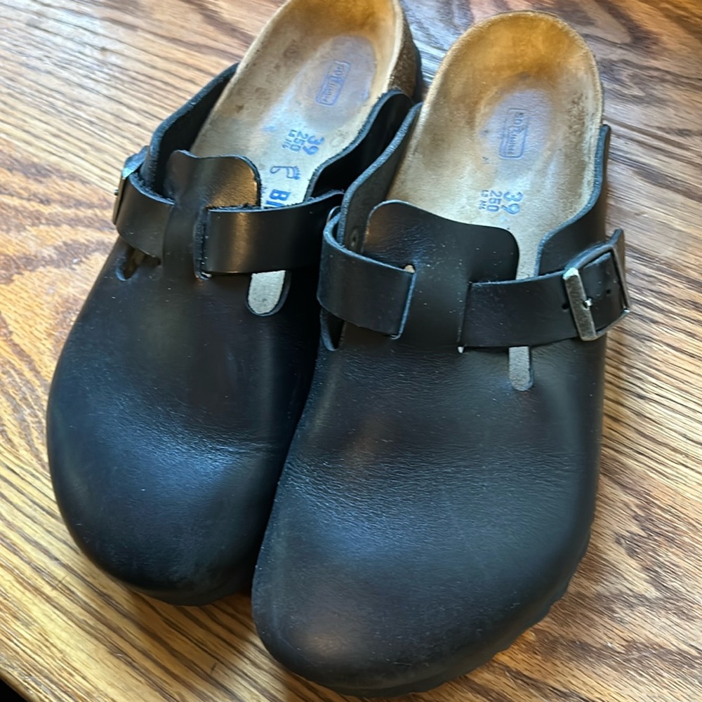 Birkenstock Size 39 Clogs Black Great Condition!!